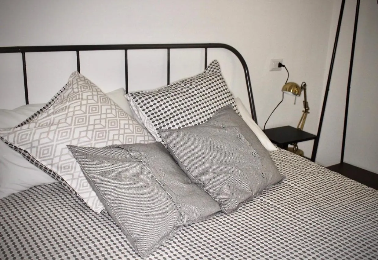 Konukevi Bedandclimbing Otel Baunei İtalya